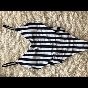 Backless one piece bathing suit